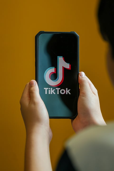 Brasil. Proporção de crianças com celular cai: segurança é motivo mais citado