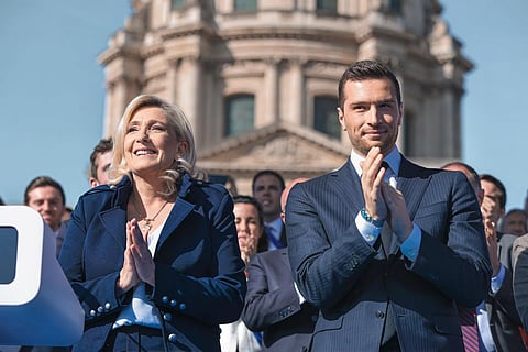 Marine Le Pen e Jordan Bardella em dezembro. 