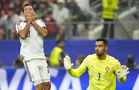 Acompanhe aqui o Portugal-Espanha. Dupla defesa de Diogo Costa impede golo espanhol