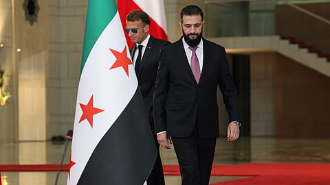 Macron e Sharaa coincidem no interesse do investimento francês na Síria.