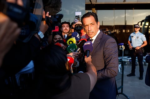 Pedro Proença, presidente da FPF, à chegada ao Aeroporto de Lisboa, após a eliminação da seleção nos oitavos de final do Mundial 2026
