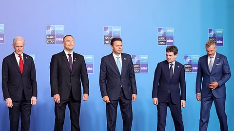 Primeiro-ministro Luís Montenegro (ao centro) na cimeira da NATO