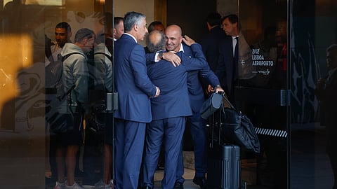 Roberto Martínez à chegada a Portugal após Mundial 2026