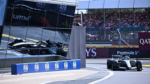 O jovem Kimi Antonelli, de apenas 19 anos, lidera o Mundial ao volante de um Mercedes.
