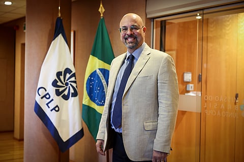 Embaixador Juliano Nascimento já viveu em diversos países