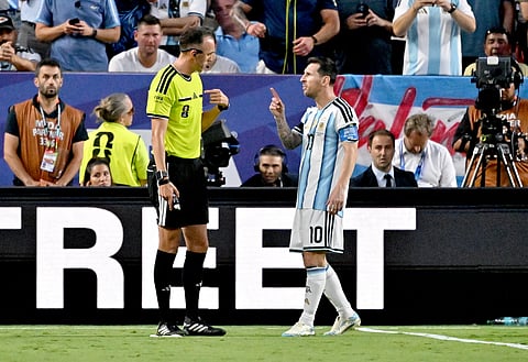 O árbitro português esteve no jogo da Argentina