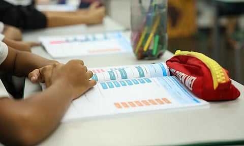 Educação política e os direitos da cidadania passa a ser componente curricular obrigatório da educação básica brasileira. 