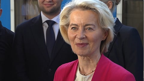 "É um momento especial". Ursula von der Leyen em Kiev para apoiar indústria de defesa ucraniana