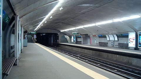 Fecho dos cais na obra da estação de metro da Praça de Espanha atrasado 21 dias