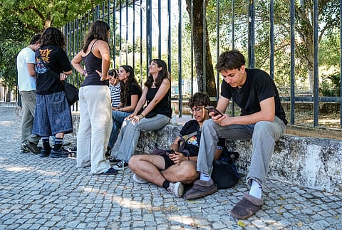 Alunos aguardam resultados dos exames