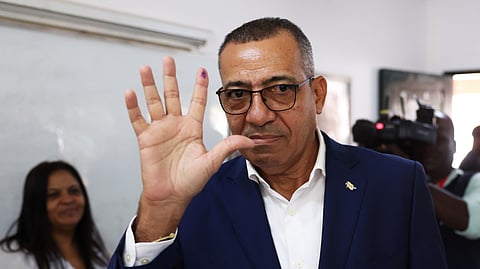 Carlos Vila Nova reeleito Presidente de São Tomé e Príncipe com 55,94% dos votos