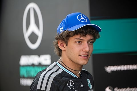 Kimi Antonelli sofreu a mesma penalização de Lewis Hamilton.
