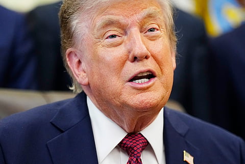 "Espero poder percorrer toda esta grande autoestrada algum dia", disse Trump.