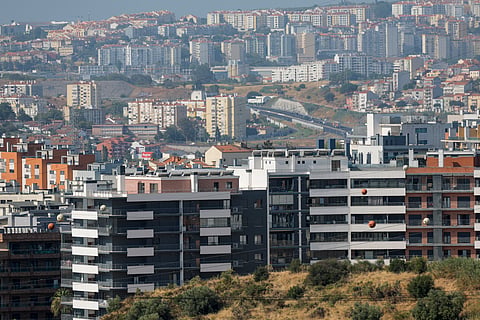 O mercado residencial apresentou uma redução de cerca de 9% no número de transações na primeira metade de 2026, diz a KW.