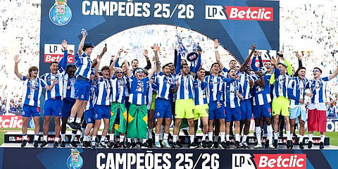 Liga 'espalha' relva pelo país