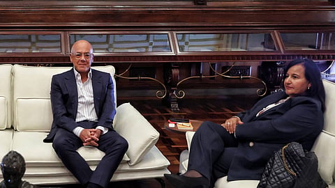 Jorge Rodríguez e Dinorah Figuera na reunião de 18 de junho.