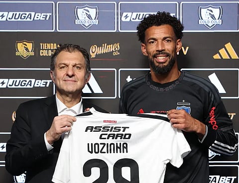 Vozinha apresentado no Colo-Colo: “Sempre acreditei que era jogador para um grande clube”