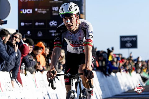 João Almeida abandona Volta à Polónia após queda e falha quinta etapa