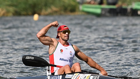 Fernando Pimenta celebra a conquista da medalha de ouro