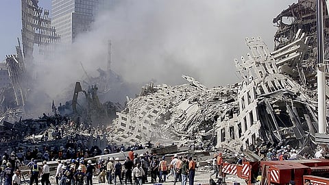 Ground Zero após o colapso das Torres Gémeas.