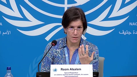 Relatora especial Reem Alsalem tem sido acusada de transfobia por defender "espaços seguros" para mulheres biológicas.