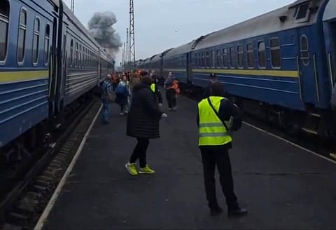 Está em curso um ataque “sistemático” na rede ferroviária ucraniana, diz operadora