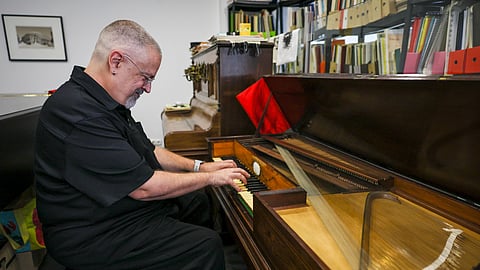 Artur Pizarro é o segundo dono deste piano de mesa de 1780. 
