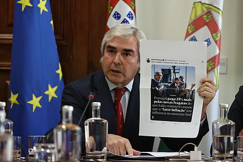 O ministro da Defesa, Nuno Melo, criticou o Chega por difamação ao levar ao Parlamento um escrutínio que diz não ter fundamento sobre a aquisição de três fragatas pelo Estado. "O meu nome é impoluto", disse o governante aos deputados.