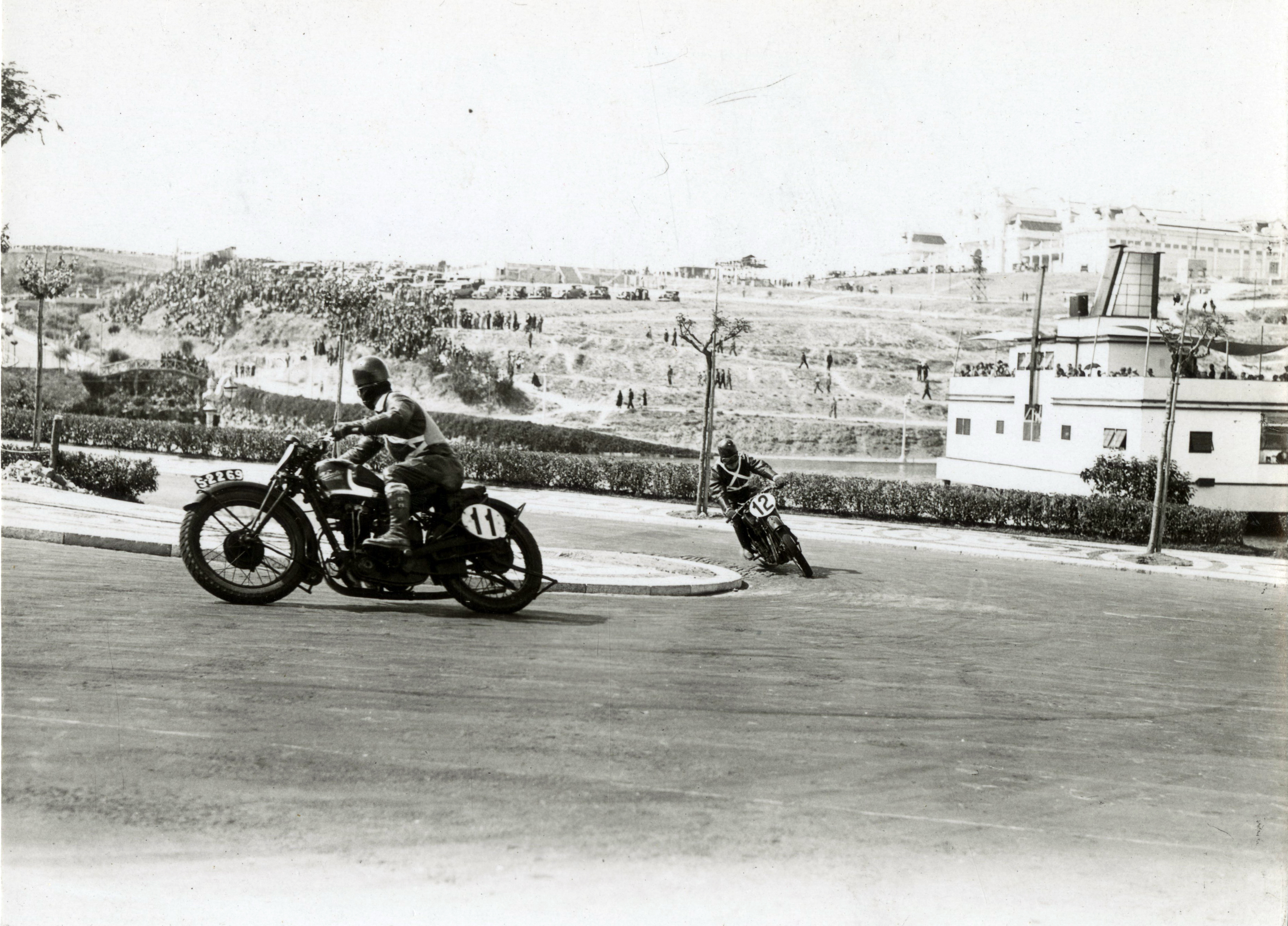 José Martins (numa Rudge, 250 cc), Alexandre Black (Velocette, 350 cc), Ângelo Bastos (Rudge, 500 cc) foram os vencedores nas motas.