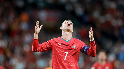 Cristiano Ronaldo lamenta golo anulado na partida frente ao País de Gales pela Liga das Nações. 