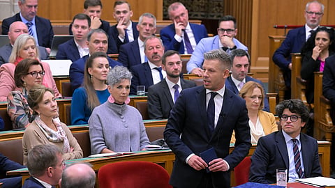 Péter Magyar no Parlamento húngaro.