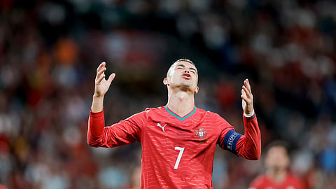 Ronaldo é um assunto de Estado e um problema financeiro para a FPF que perde ativo de 850 milhões de euros 
