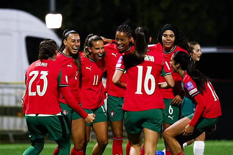 Seleção feminina de futebol goleia Irlanda do Norte no arranque do play-off para o Mundial