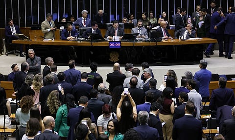 Ao agendar a votação, Alcolumbre disse que cumpre, portanto, o compromisso de colocar a proposta na pauta “com responsabilidade, diálogo e respeito ao rito regimental”. 