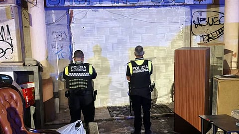 Autoridades encerram shopping na Tapada das Mercês, em Sintra, por insalubridade e pernoitas ilegais
