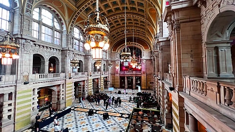 Interior do Kelvingrove Art Gallery and Museum
