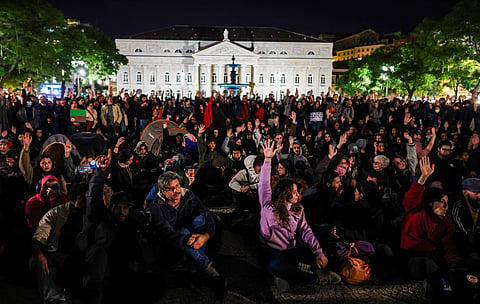 Manifestantes na quinta-feira à noite no Rossio.