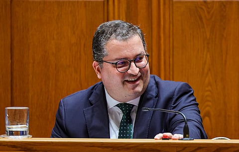 Miranda Sarmento deverá ter razões para sorrir na tarde de quarta-feira.