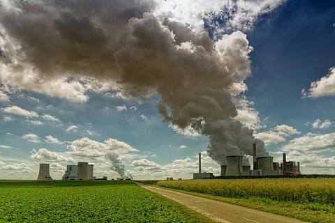 As concentrações de gases com efeito de estufa na atmosfera atingiram novos máximos históricos no último ano.