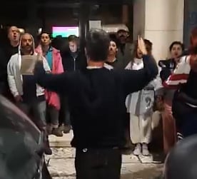 Coro das Caldas foi para a porta de Seguro pedir-lhe para mostrar a cara