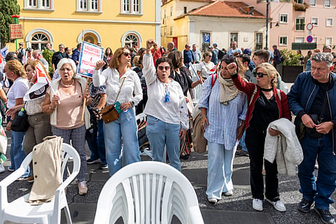 OE2027: Mais de 100 sindicalistas contestam orçamento em frente à Assembleia da República