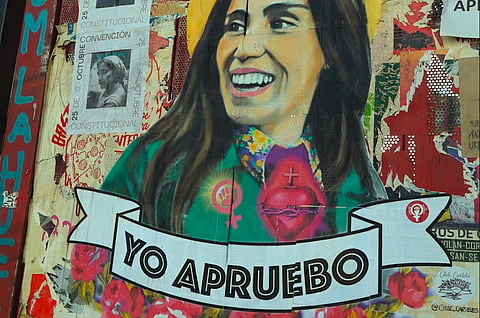 2019, filmando nas ruas de Santiago do Chile.