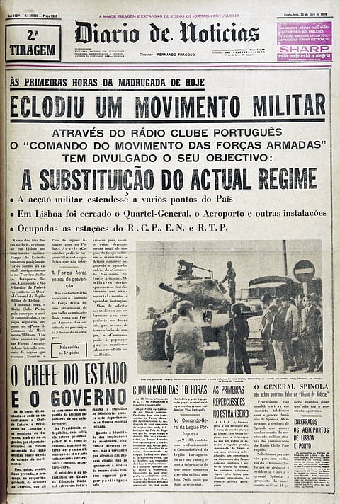 "Eclodiu um movimento militar"