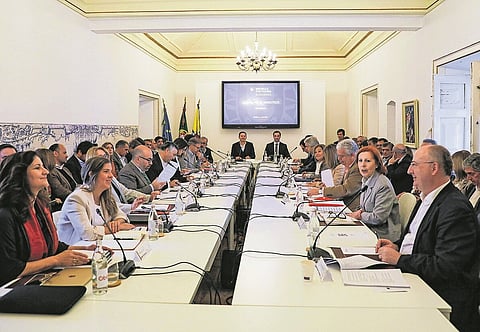 Governo espera que choque fiscal impulsione o crescimento da economia.