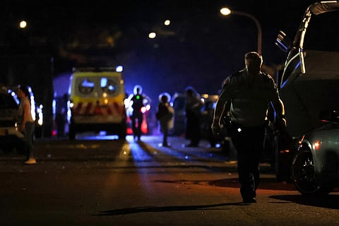 Jovem de 15 anos detido após esfaquear pastor e fiéis de uma igreja australiana