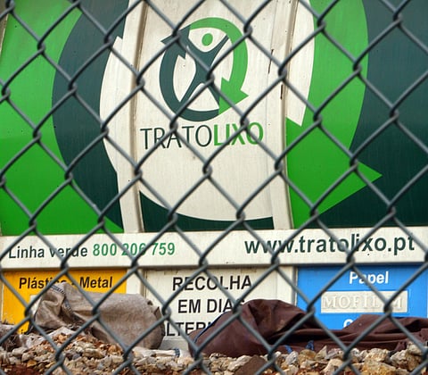 Bebé nado-morto encontrado na Tratolixo em Cascais