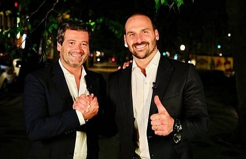 André Ventura partilhou na rede social X uma foto do seu encontro com Eduardo Bolsonaro.