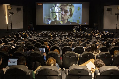 Vale tudo no cinema português? Neste caso, nesta próxima temporada temos “produto” com celebridades, mas também cinema a sério e muita série de tv transformada em filme para as salas... Série e filme 'H