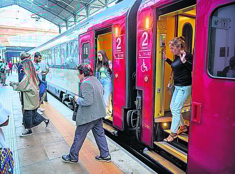 Os serviços Regional e Semirregional na Linha do Minho vão ser assegurados por comboios com a mesma configuração.