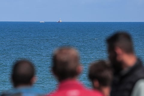 Navio de ajuda espanhol com 200 toneladas de alimentos já é visível na costa de Gaza